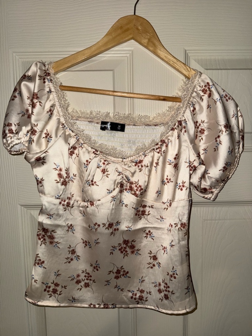 Cream Floral Puff-Sleeve Satin Vintage Top